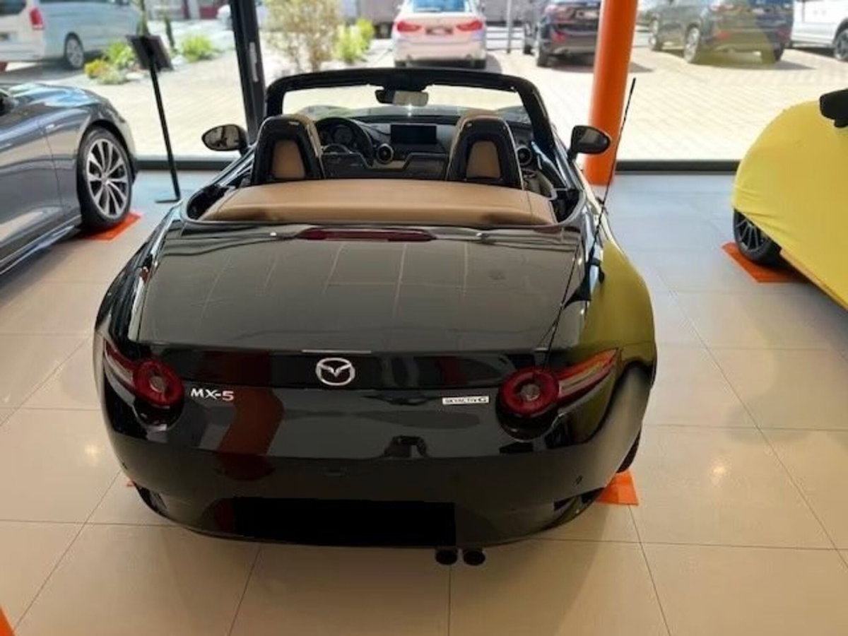 Mazda MX-5 2.0L Skyactiv-G Sport (10)