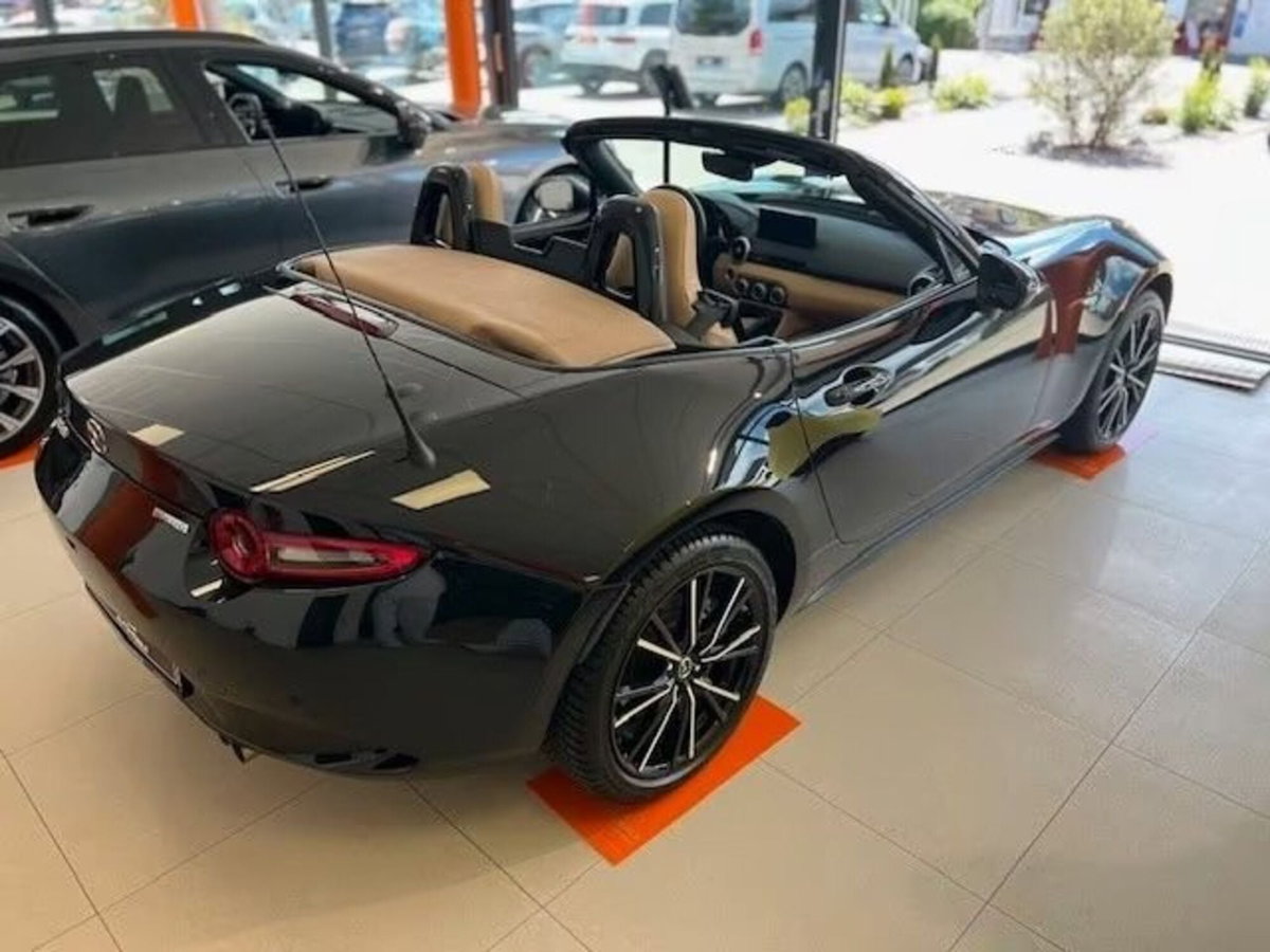 Mazda MX-5 2.0L Skyactiv-G Sport (8)