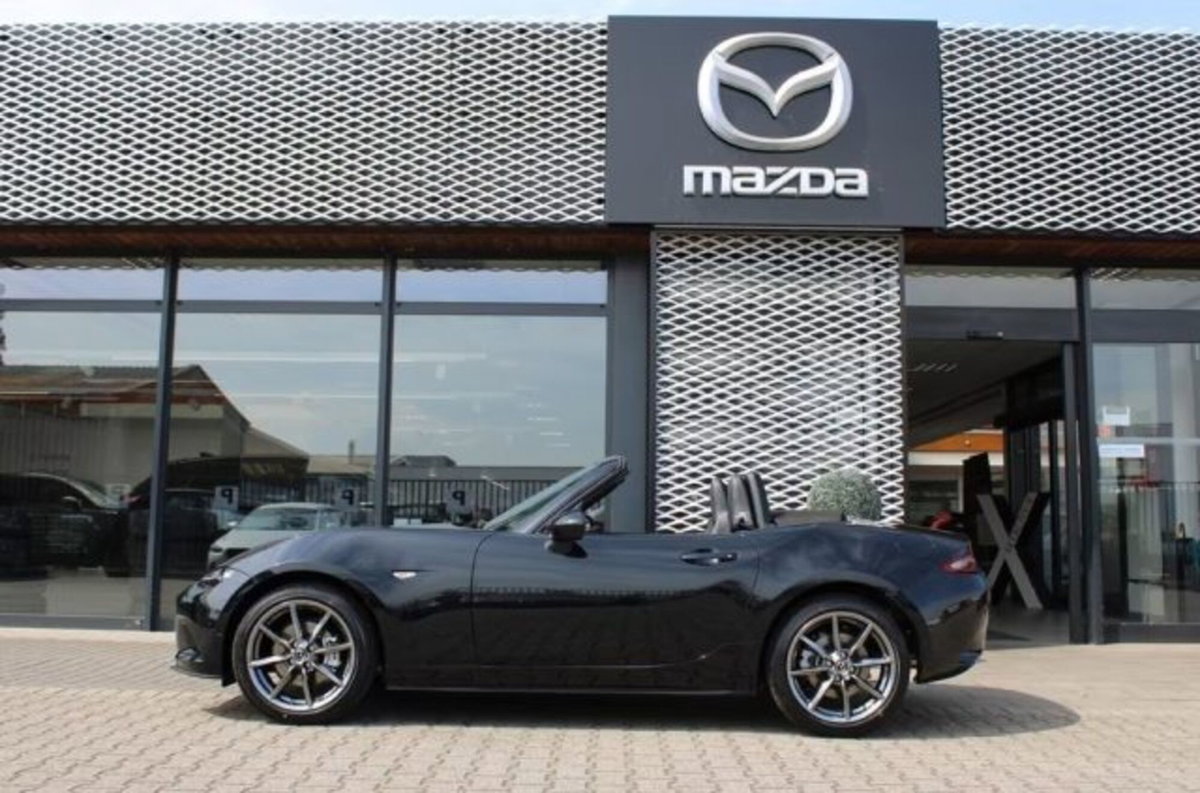 Mazda MX-5 2.0L Skyactiv-G Sport (2)