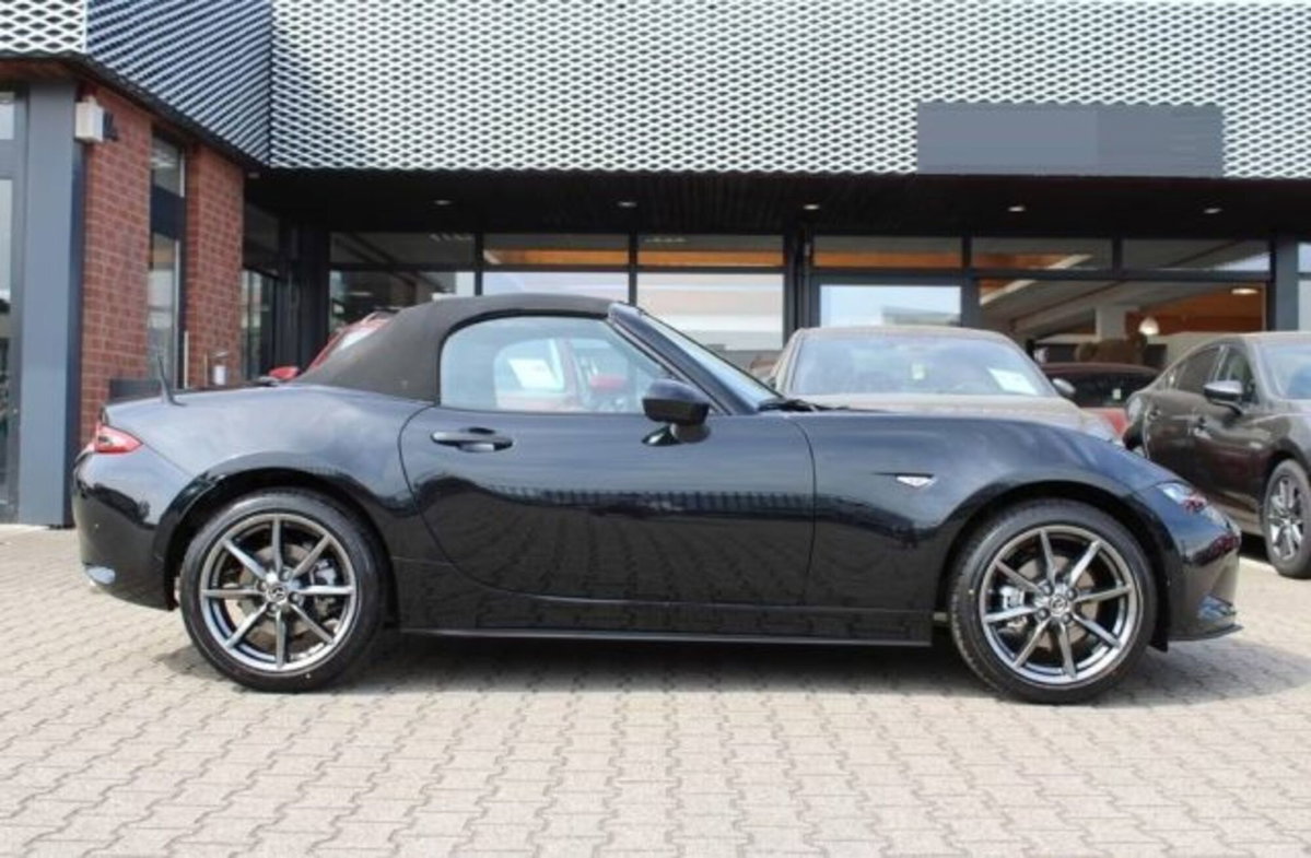 Mazda MX-5 2.0L Skyactiv-G Sport (4)