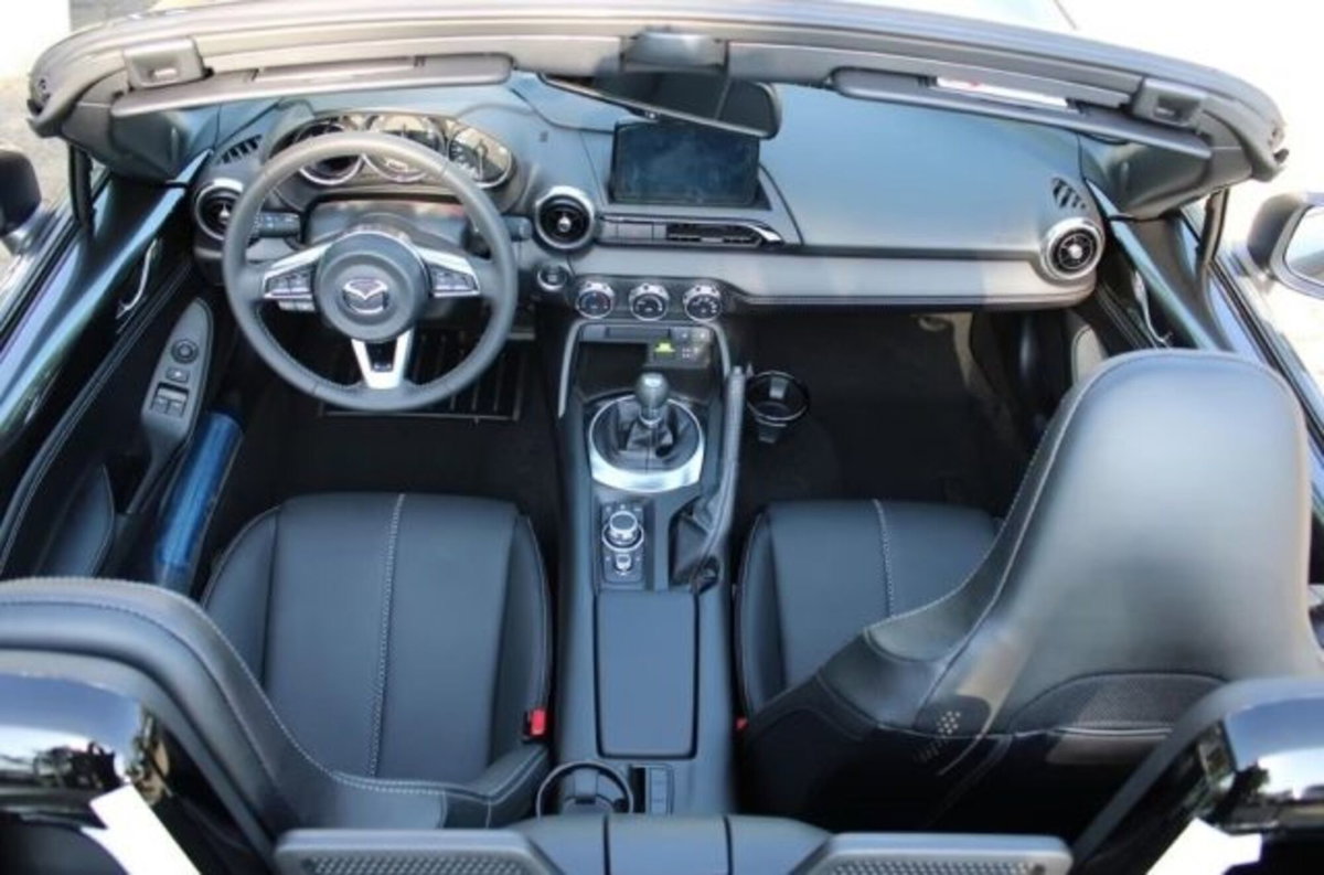 Mazda MX-5 2.0L Skyactiv-G Sport (7)