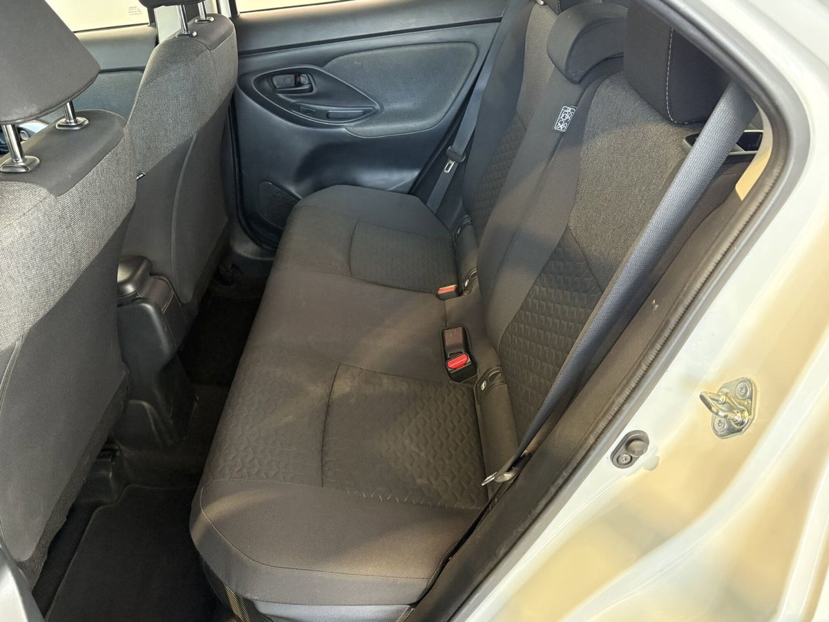Toyota Yaris Cross 1.5 Hybrid 5p. E-CVT Premiere (14)