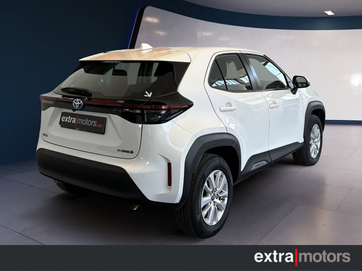Toyota Yaris Cross 1.5 Hybrid 5p. E-CVT Premiere (3)