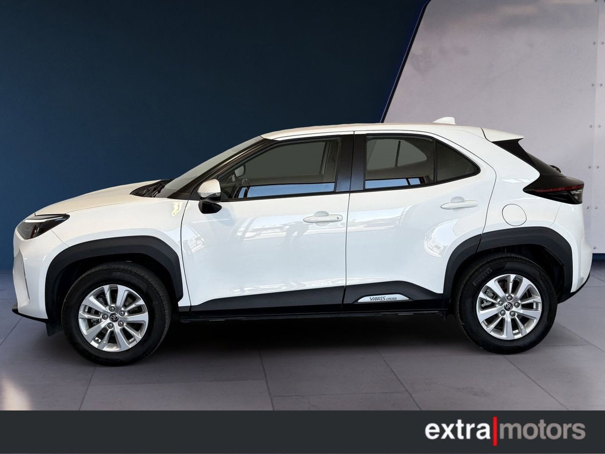 Toyota Yaris Cross 1.5 Hybrid 5p. E-CVT Premiere (4)