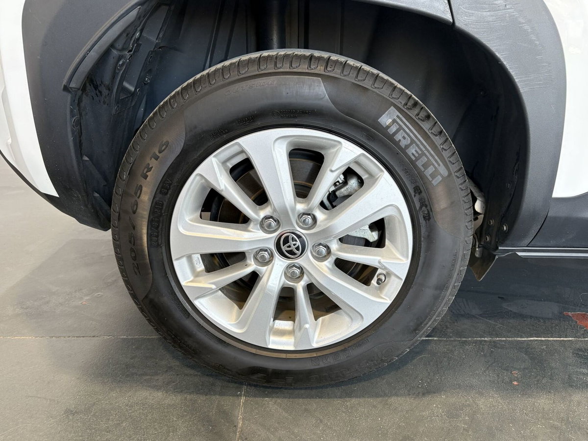 Toyota Yaris Cross 1.5 Hybrid 5p. E-CVT Premiere (8)