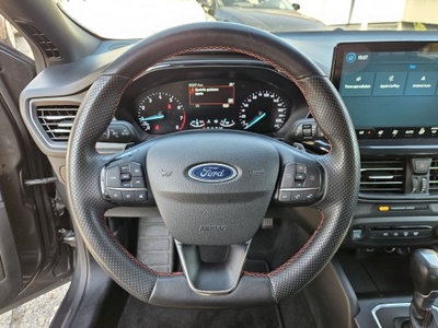 Ford Focus Station Wagon 1.0 EcoBoost Hybrid 155 CV SW ST-Line (11)