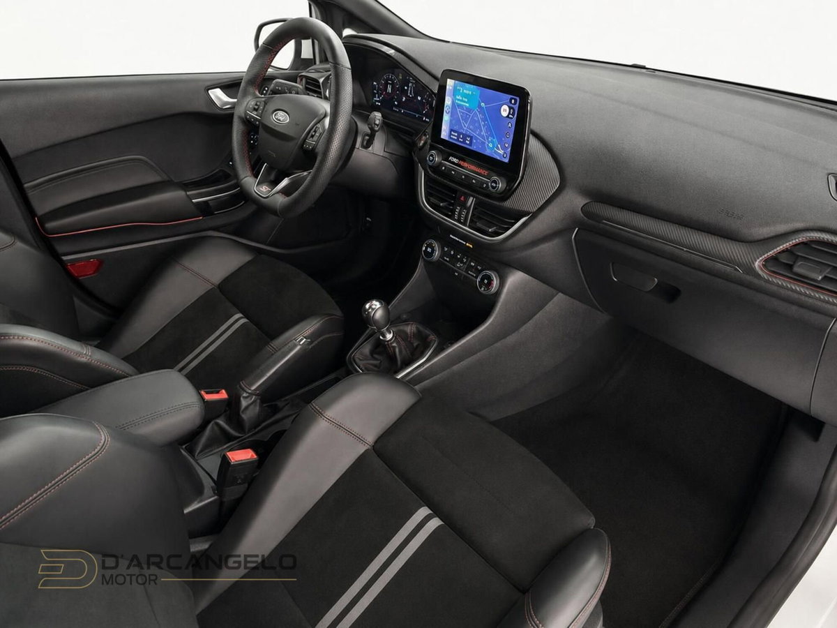 Ford Fiesta 1.5 Ecoboost 200 CV 5 porte ST (18)