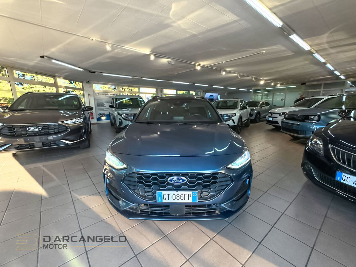 Ford Focus Station Wagon 1.5 EcoBlue 115 CV automatico SW ST-Line Design (2)