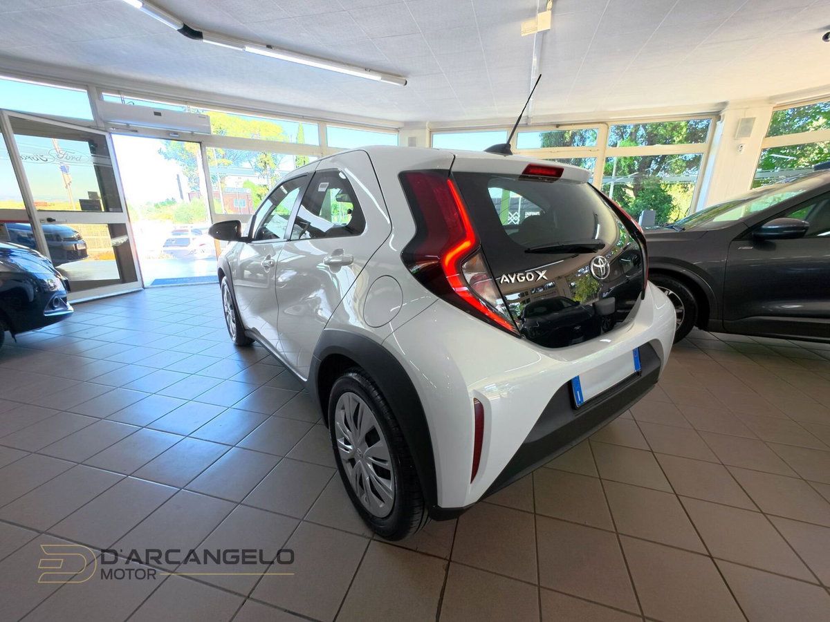 Toyota Aygo X 1.0 VVT-i 72 CV 5 porte Limited Air (7)