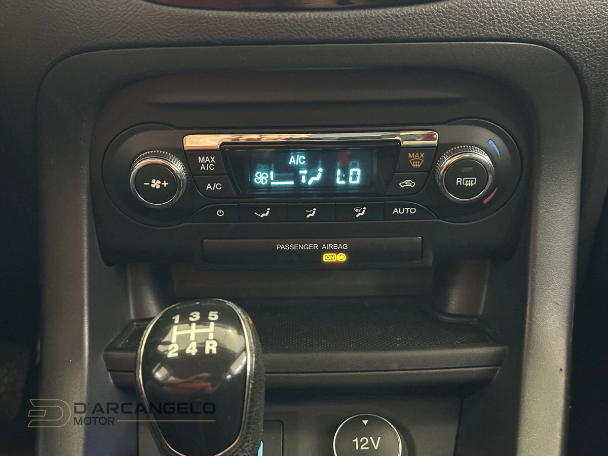 Ford Fiesta 1.1 85 CV 5 porte Plus (20)