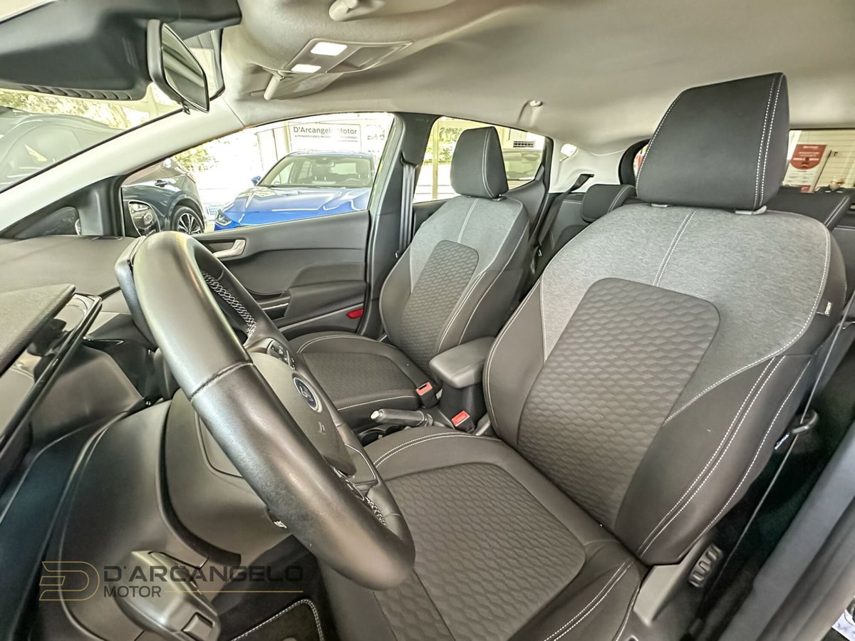 Ford Fiesta 1.1 75 CV 5 porte Titanium (15)