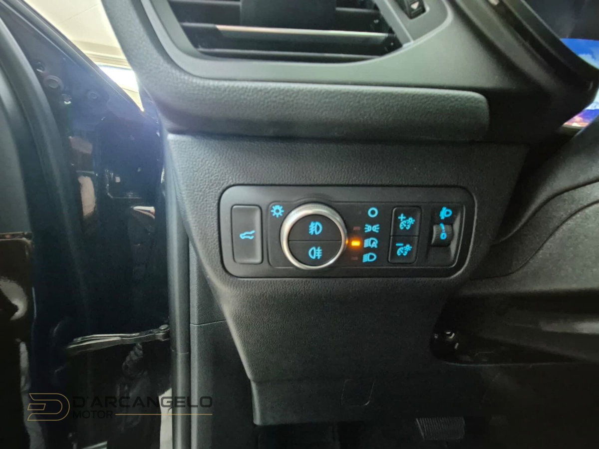 Ford Kuga 2.0 EcoBlue 120 CV aut. 2WD ST-Line X (11)