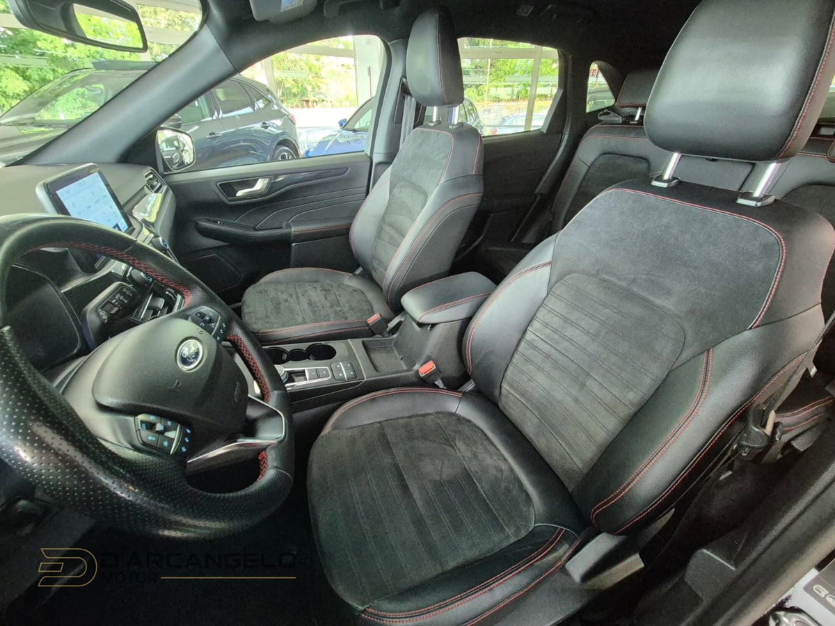 Ford Kuga 2.0 EcoBlue 120 CV aut. 2WD ST-Line X (16)