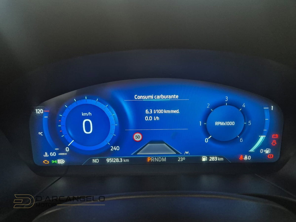 Ford Kuga 2.0 EcoBlue 120 CV aut. 2WD ST-Line X (18)