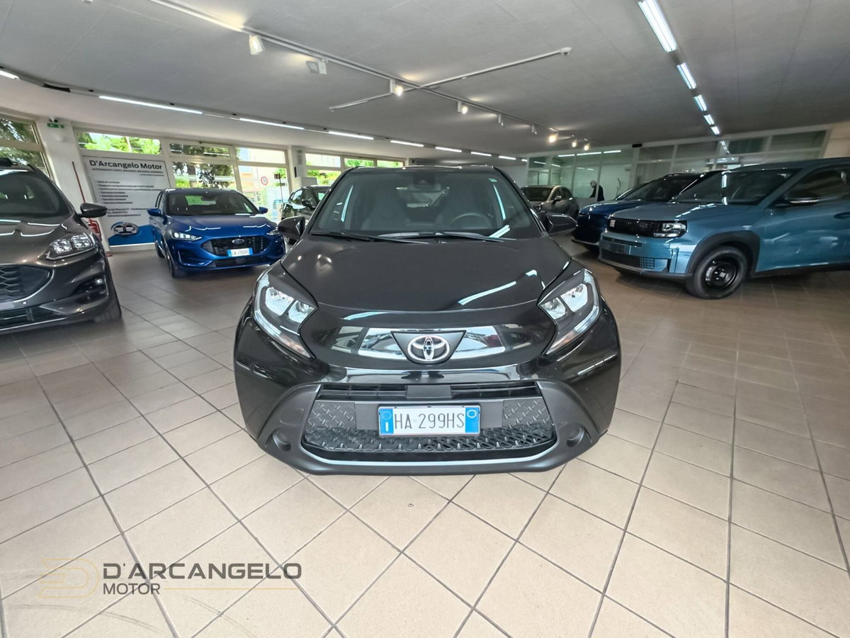 Toyota Aygo X 1.0 VVT-i 72 CV 5 porte Limited Air (2)