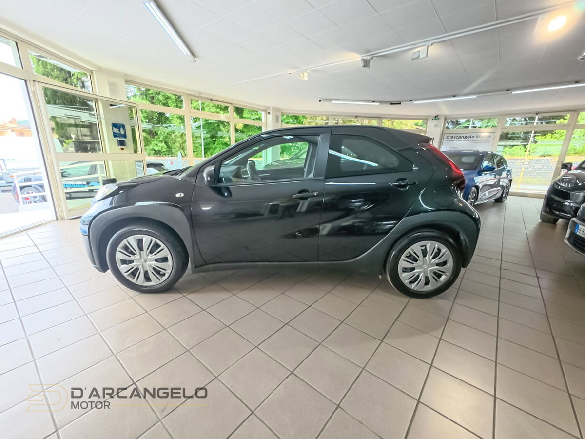 Toyota Aygo X 1.0 VVT-i 72 CV 5 porte Limited Air (8)