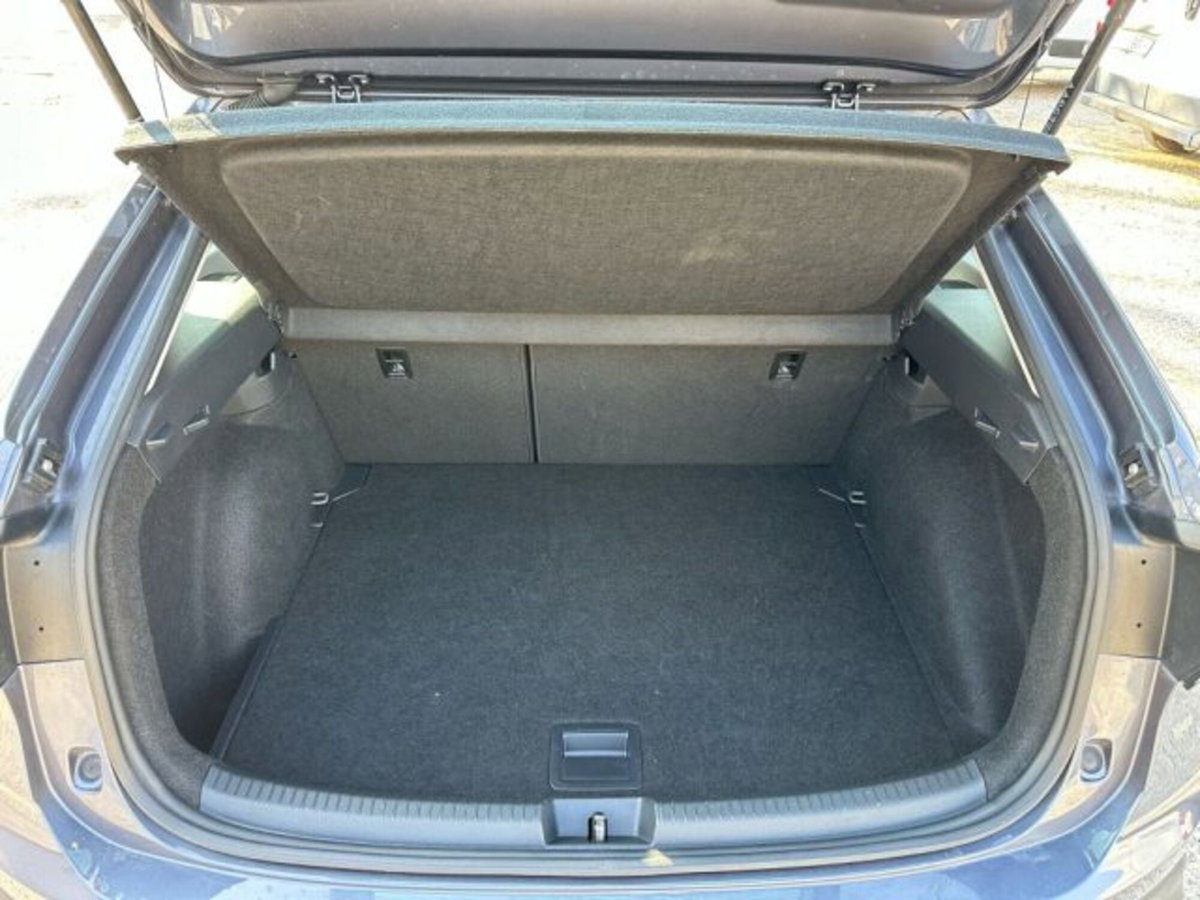 Volkswagen Taigo 1.0 TSI 110 CV DSG Life (6)