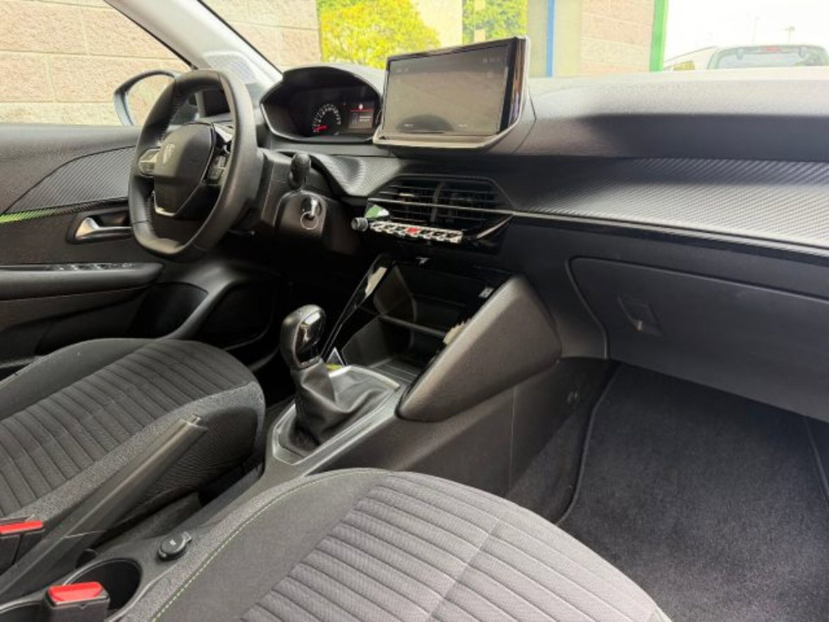 Peugeot 208 1.2 puretech Active s&s 75cv (10)
