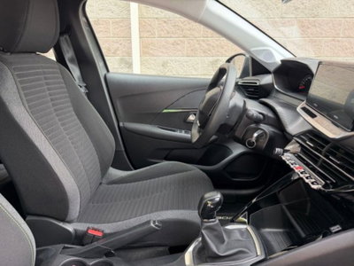 Peugeot 208 1.2 puretech Active s&s 75cv (11)