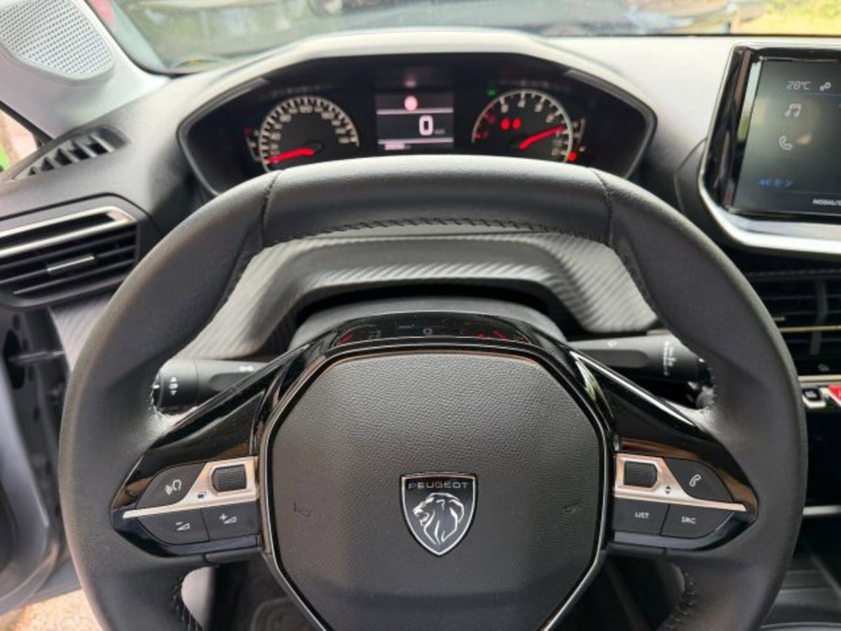 Peugeot 208 1.2 puretech Active s&s 75cv (6)