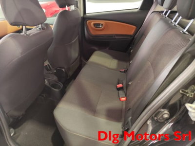 Toyota Yaris 1.0 5 porte Lounge (14)