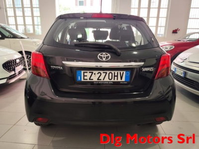 Toyota Yaris 1.0 5 porte Lounge (5)