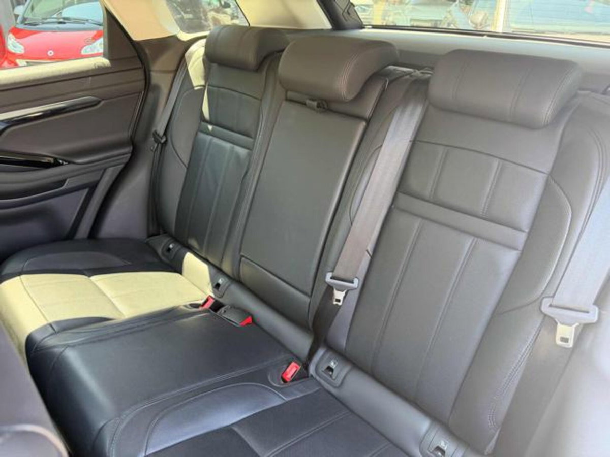 Land Rover Range Rover Evoque 2.0 eD4 5p. SE (20)
