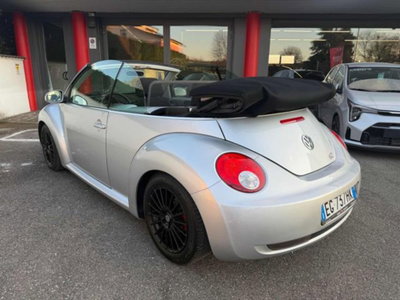 Volkswagen New Beetle Cabrio TDI 105CV (15)