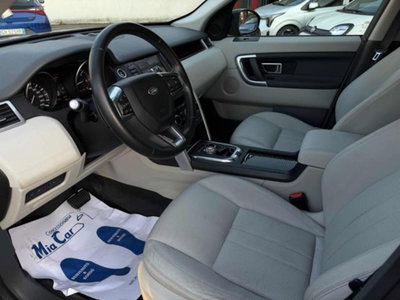 Land Rover Discovery Sport 2.2 TD4 HSE (8)