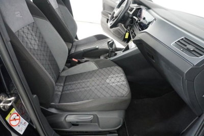 Volkswagen Taigo 1.0 tsi R-Line 115cv (10)