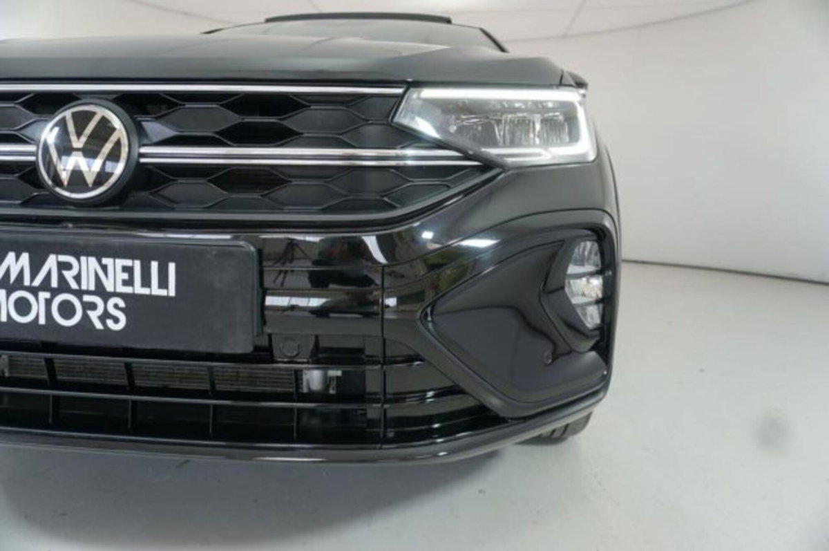 Volkswagen Taigo 1.0 tsi R-Line 115cv (17)