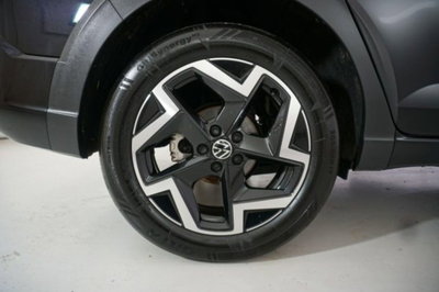 Volkswagen Taigo 1.0 tsi R-Line 115cv (6)