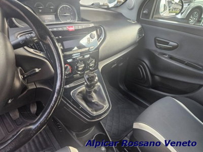 Lancia Ypsilon 1.2 69 CV 5 porte GPL Ecochic Elefantino Blu (7)