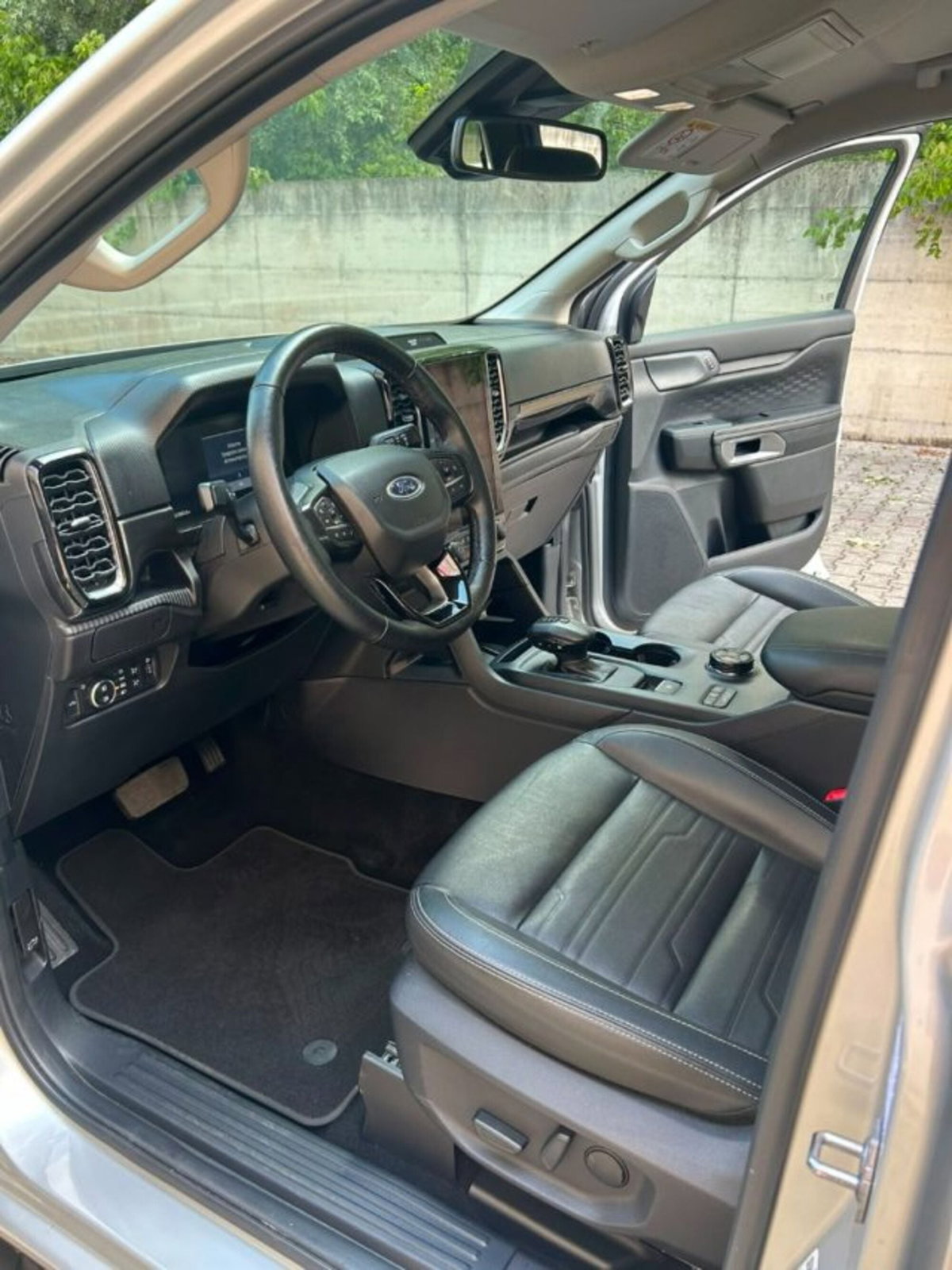 Ford Ranger Pick-up 2.0 ecoblue doppia cabina Limited awd 205cv auto (3)