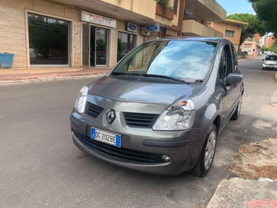 Renault Modus 1.5 dCi 70CV Saint Tropez usata