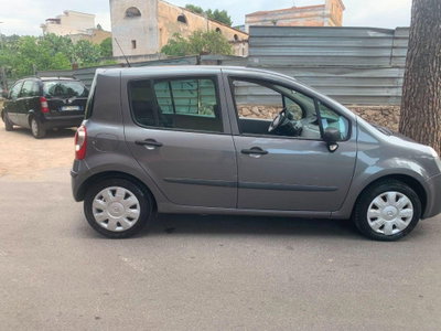 Renault Modus 1.5 dCi 70CV Saint Tropez (7)