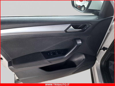 Volkswagen T-Roc 1.5 tsi Life dsg (12)