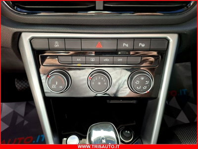 Volkswagen T-Roc 1.5 tsi Life dsg (17)