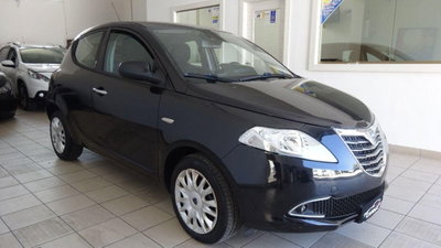 Lancia Ypsilon 1.3 MJT 16V 95 CV 5 porte S&S Silver (5)