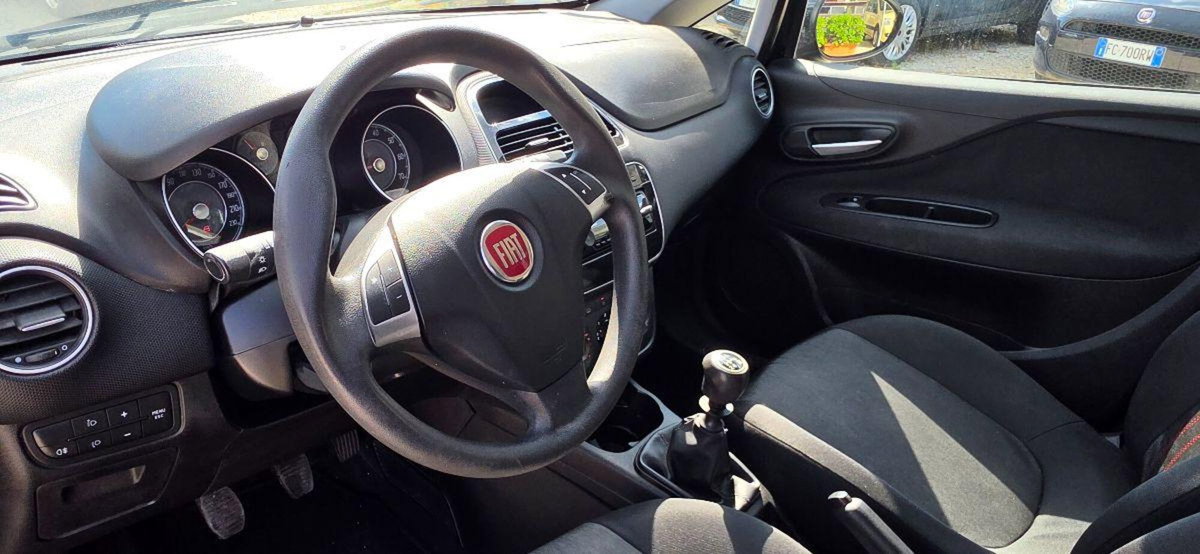 Fiat Punto 1.4 8V 5 porte Natural Power Lounge (10)