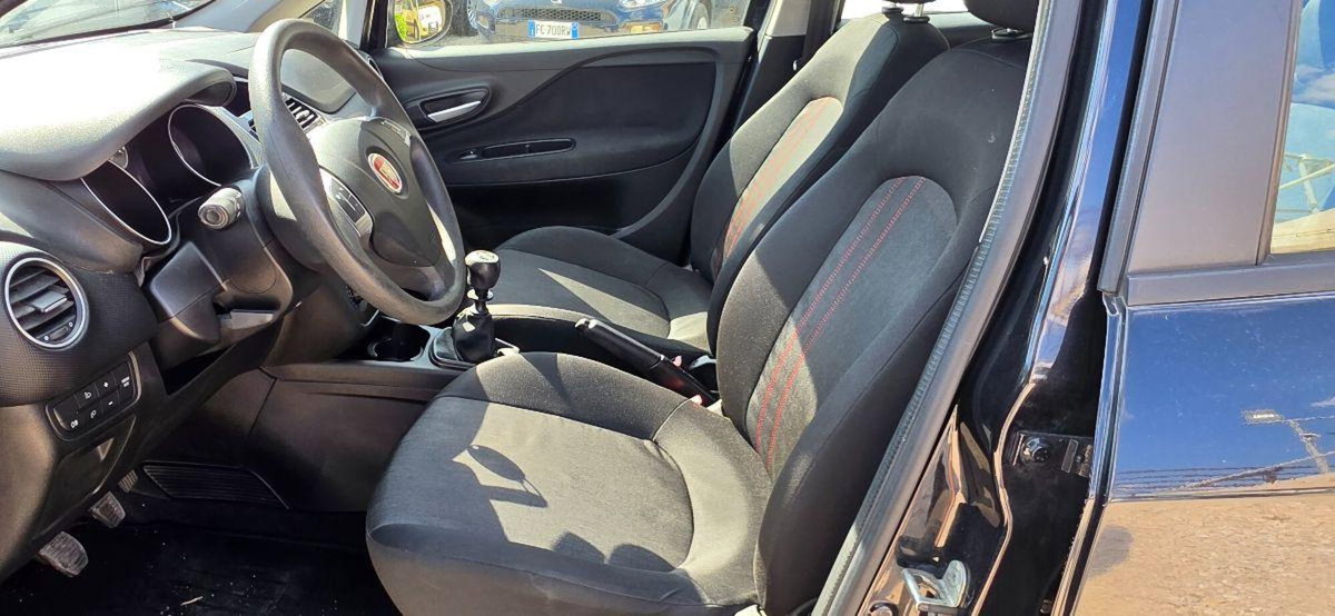 Fiat Punto 1.4 8V 5 porte Natural Power Lounge (11)