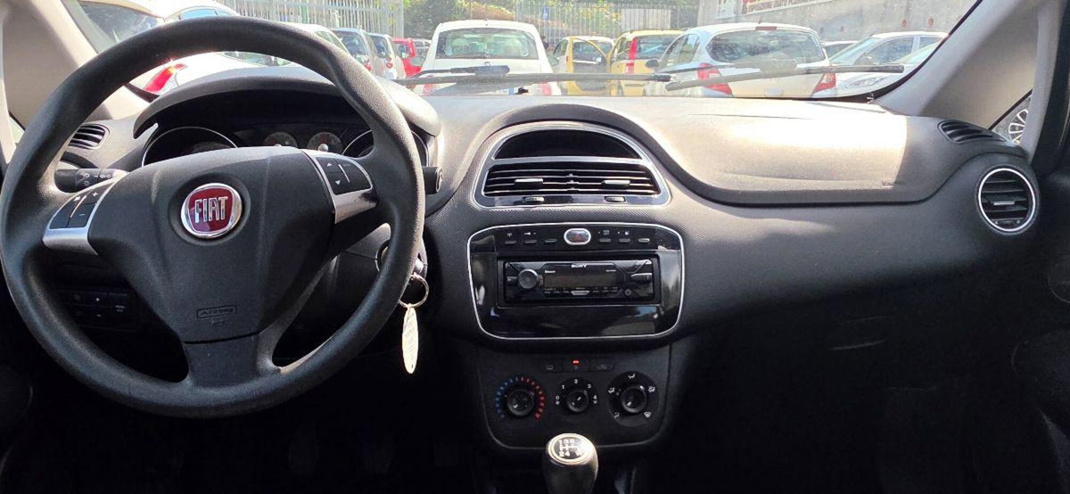 Fiat Punto 1.4 8V 5 porte Natural Power Lounge (13)