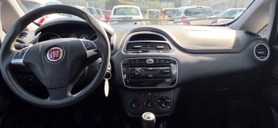 Fiat Punto 1.4 8V 5 porte Natural Power Lounge (13)