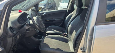 Opel Corsa 1.2 85CV 3 porte GPL-TECH Edition (11)