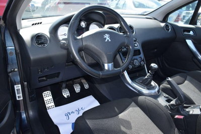Peugeot 308 1.6 8V e-HDi 112CV Stop&Start robotiz. 5p. Active (6)