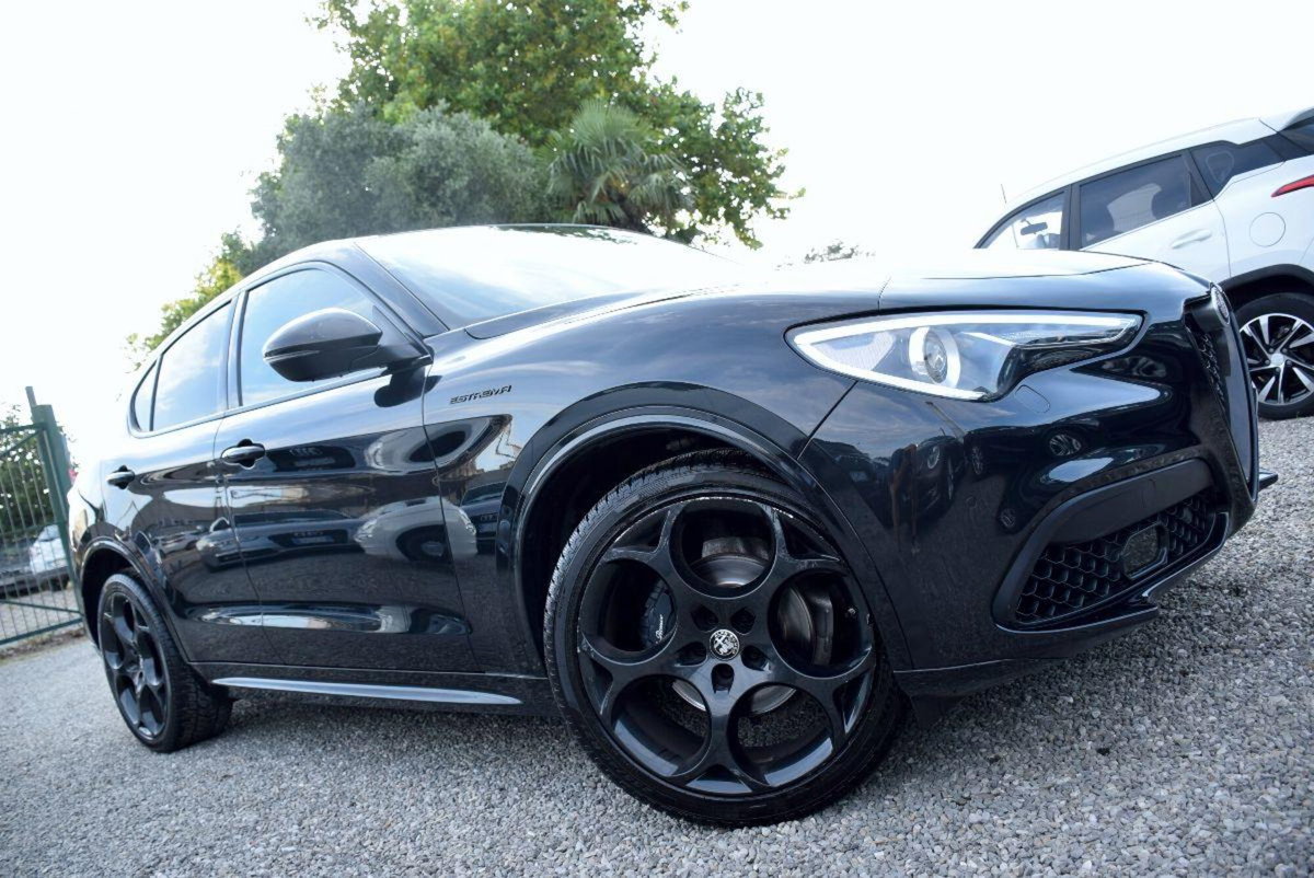 Alfa Romeo Stelvio Stelvio 2.0 Turbo 280 CV AT8 Q4 Estrema (12)