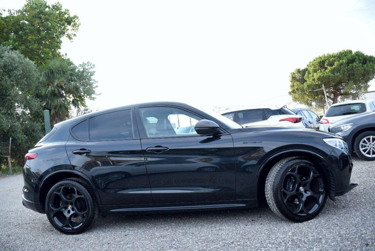 Alfa Romeo Stelvio Stelvio 2.0 Turbo 280 CV AT8 Q4 Estrema (13)