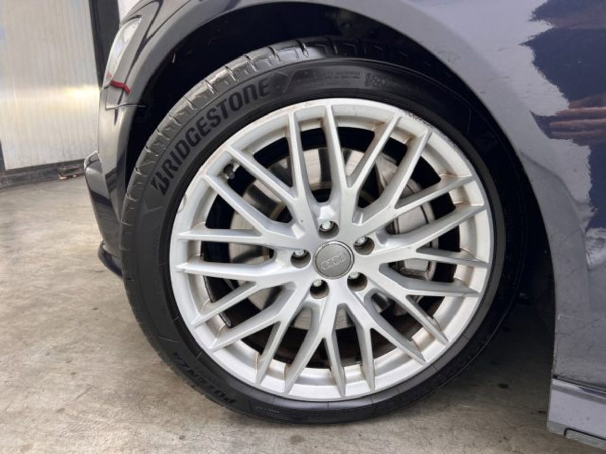 Audi A6 Avant 3.0 TFSI 333CV quattro S tronic (15)