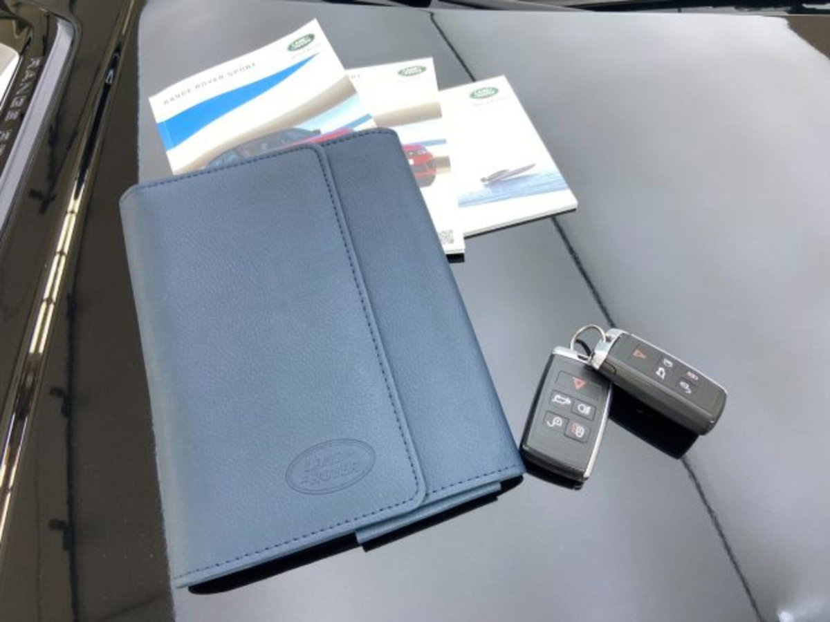 Land Rover Range Rover Sport 2.0 Si4 HSE (15)