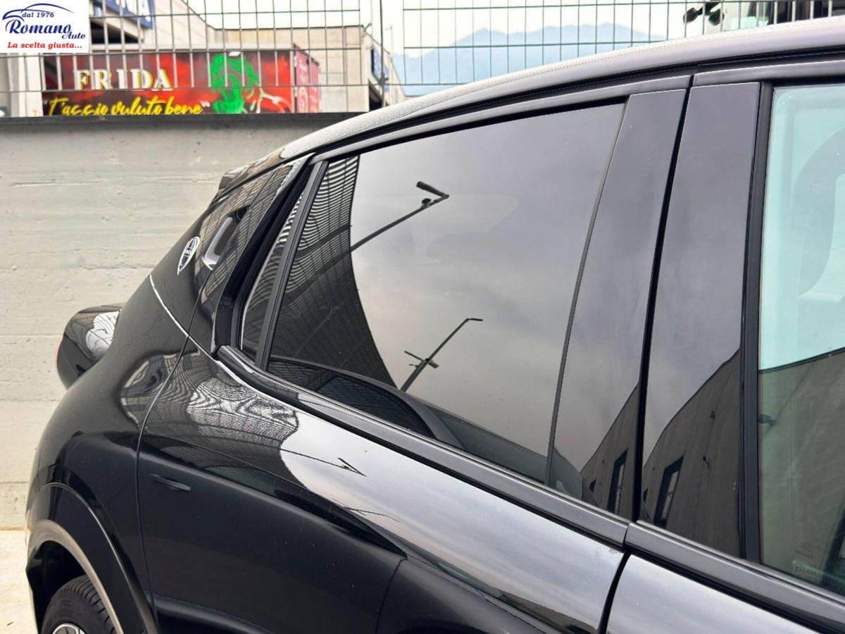 Lancia Ypsilon 1.2 mhev LX 110cv e-dct (5)